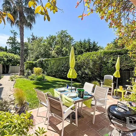 Hébergement de vacances Le Mimosa St Laurent By Interhome